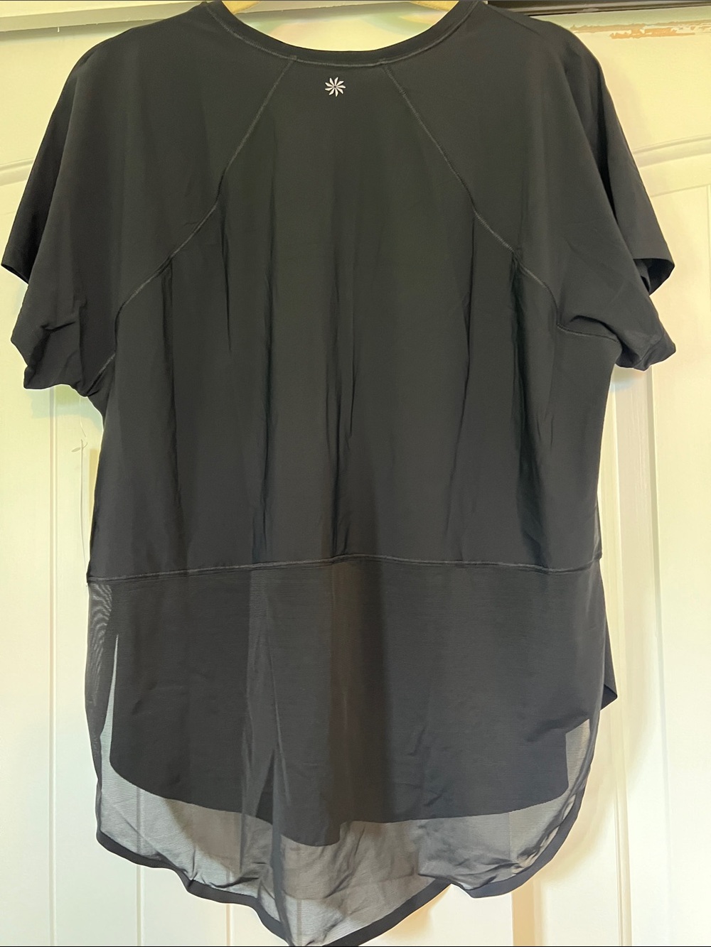 Athleta Black Ultimate Mesh Tee - size XL - Picture 4 of 5